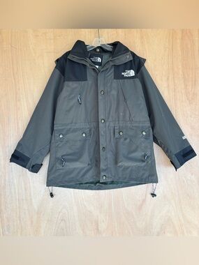 The North Face Men’s Hooded Anorak  goretex Jacket - Dark Gray/Black